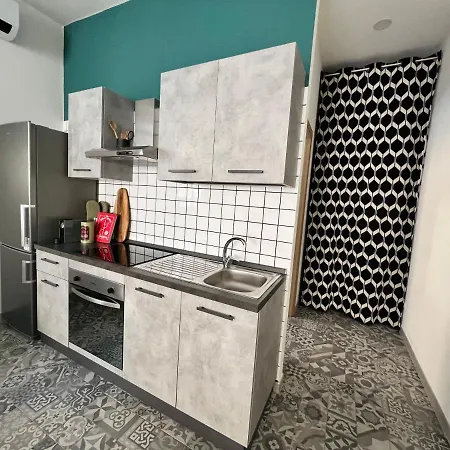 Nuovissimo: La Casa Bolognese * Boloňa